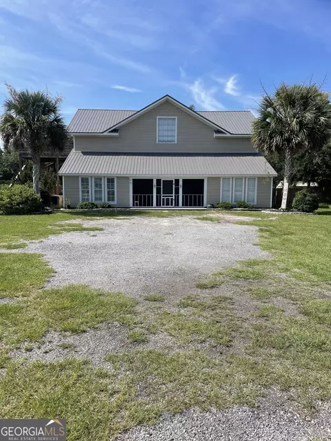 26662 Hwy 82, Waynesville, GA 31566