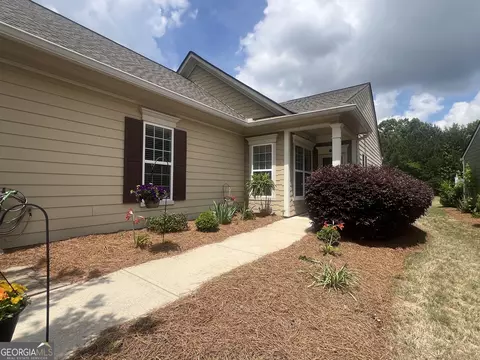 145 Begonia Ct, Griffin, GA 30223