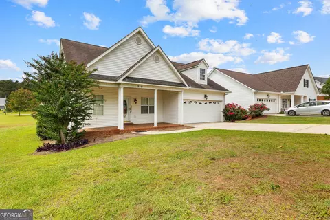 210 O St SW, Thomaston, GA 30286