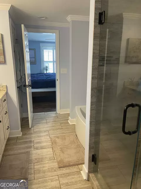 Bath - 190 Turkey Point Dr, Lagrange, GA 30240 photo 2 of 2