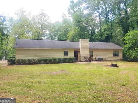Exterior - 108 Cedar Creek Ct, Lagrange, GA 30240 photo 3 of 8