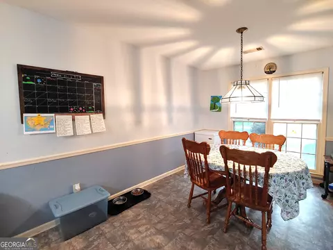 Dining - 108 Cedar Creek Ct, Lagrange, GA 30240 photo 2 of 2