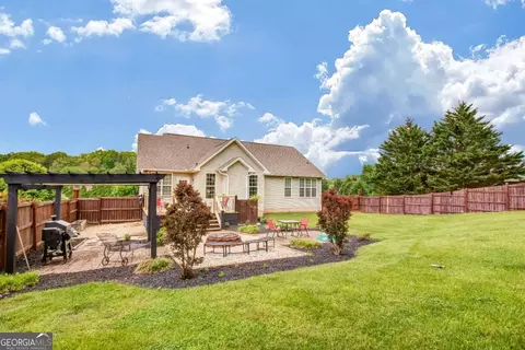 Exterior - 236 Five Oaks Dr, Clarkesville, GA 30523 photo 8 of 15