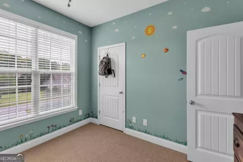 Bedroom - 236 Five Oaks Dr, Clarkesville, GA 30523 photo 5 of 8