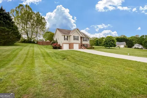 Exterior - 236 Five Oaks Dr, Clarkesville, GA 30523 photo 12 of 15