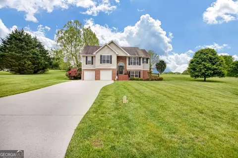236 Five Oaks Dr, Clarkesville, GA 30523