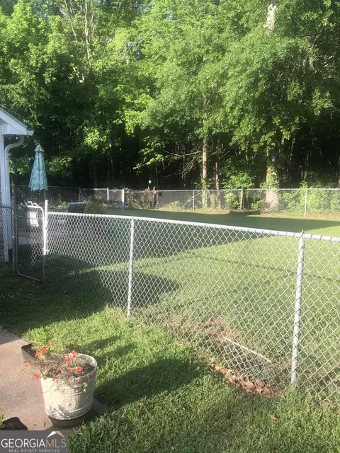 Exterior - 7 Ruby Rd, Jackson, GA 30233 photo 3 of 9