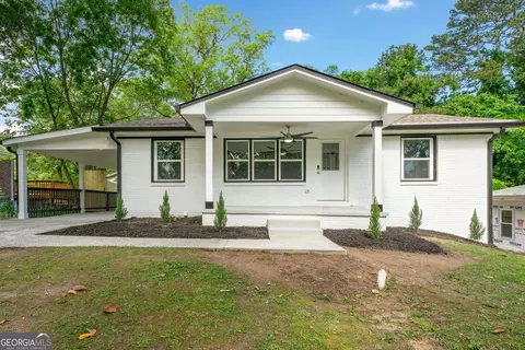 130 Oakcliff Ct, Atlanta, GA 30331