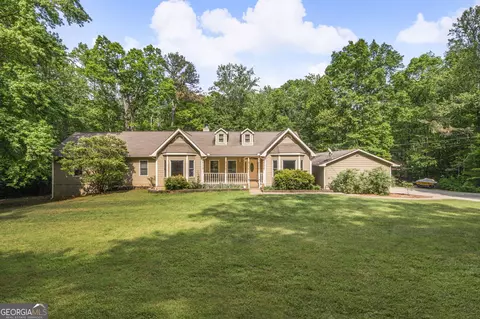 27 Tanglewood Rd, Newnan, GA 30263