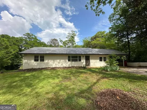 132 N Johnson St, Bowdon, GA 30108