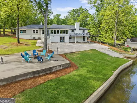307 W Lakeview Dr NE, Milledgeville, GA 31061