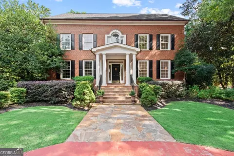 302 Whitcomb Hl, Peachtree City, GA 30269