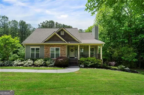 33 Kay Rd NE, White, GA 30184