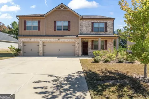 8069 Louis Dr, Locust Grove, GA 30248