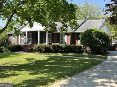 1105 Skyline Dr, Griffin, GA 30224