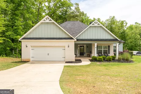 97 Heather Ln, Mansfield, GA 30055