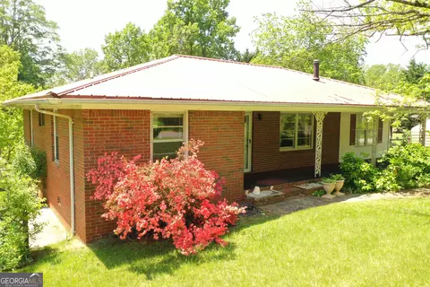 1062 Tech School Rd, Clarkesville, GA 30523