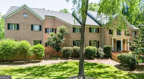 148 Howard Oaks Dr, Macon, GA 31210