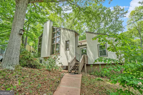 1213 Laurel Cliff Dr SE, Smyrna, GA 30082
