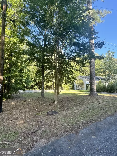 363 Jefferson Park Dr, Macon, GA 31220