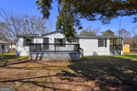 152 Skyland Dr E, Locust Grove, GA 30248