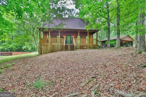 108 W Indian Bluff Dr, Lagrange, GA 30240