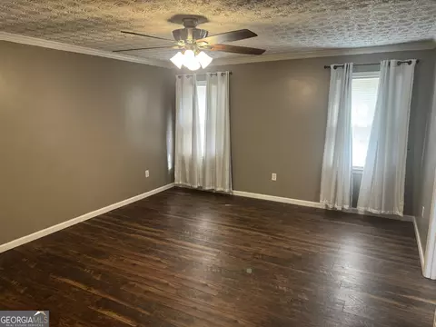 Living - 30 Wellington Trl, Covington, GA 30016 photo 1 of 2