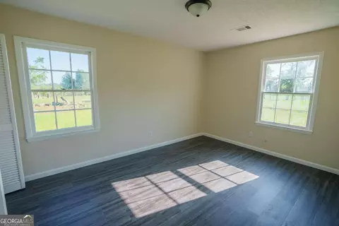 Bedroom - 201 Braddy Rd, Ailey, GA 30410 photo 3 of 3