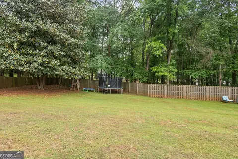 Exterior - 106 Kildare Ct, Lagrange, GA 30240 photo 9 of 16