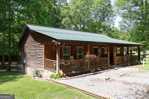 155 Dewberry Ln, Mount Airy, GA 30563