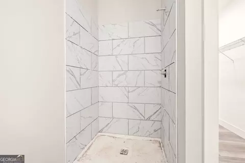 Bath - 388 Modoc Dr, Cornelia, GA 30531 photo 1 of 2