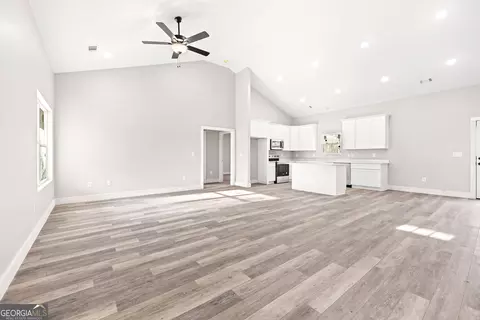 Living - 388 Modoc Dr, Cornelia, GA 30531 photo 2 of 2