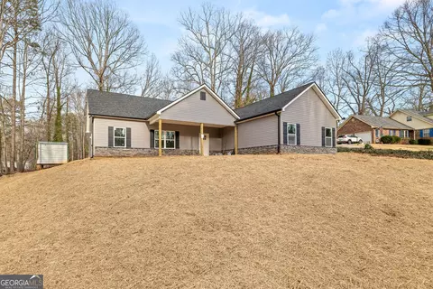 Exterior - 388 Modoc Dr, Cornelia, GA 30531 photo 4 of 5