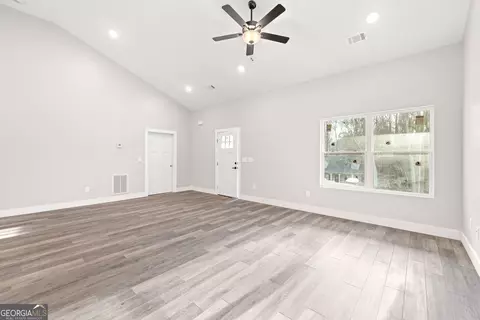 Living - 388 Modoc Dr, Cornelia, GA 30531 photo 1 of 2