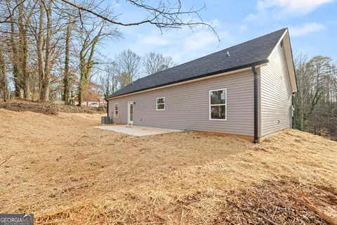 Exterior - 388 Modoc Dr, Cornelia, GA 30531 photo 3 of 5