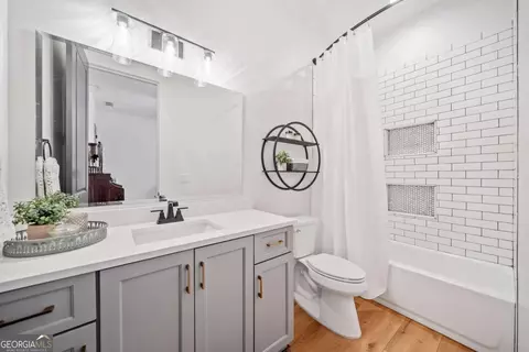 Bath - 281 Abbott Dr, Canton, GA 30114 photo 5 of 13