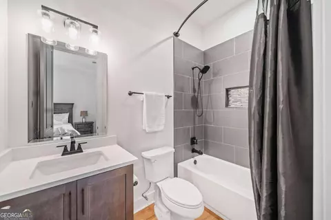 Bath - 281 Abbott Dr, Canton, GA 30114 photo 6 of 13