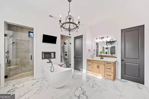 Bath - 281 Abbott Dr, Canton, GA 30114 photo 2 of 13