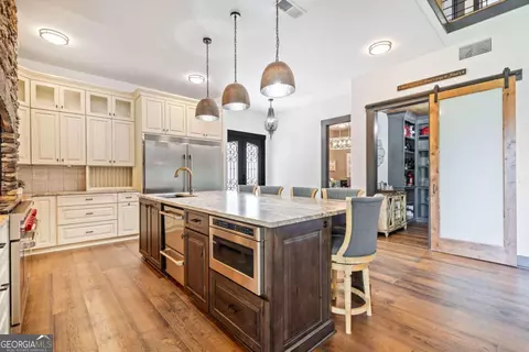 Kitchen - 281 Abbott Dr, Canton, GA 30114 photo 6 of 7