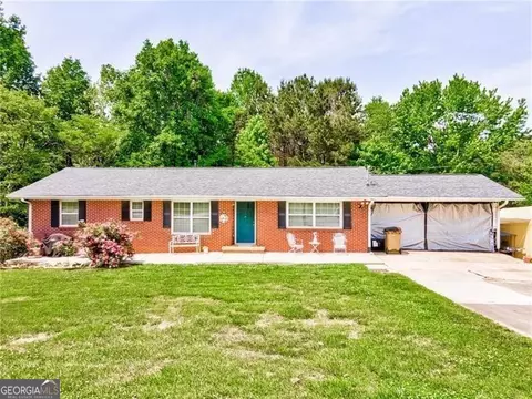 5284 Strickland Rd, Flowery Branch, GA 30542