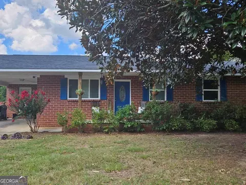 6173 Taylor Dr, Macon, GA 31216