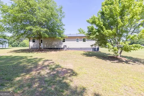 Exterior - 717 Phillips Dr, Monroe, GA 30656 photo 5 of 9