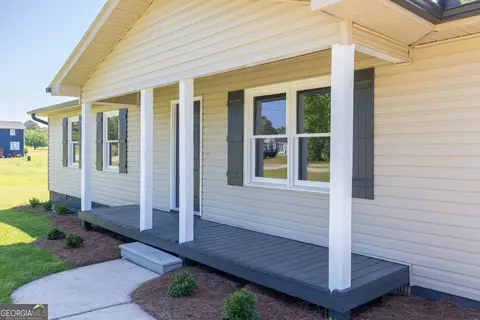 Exterior - 717 Phillips Dr, Monroe, GA 30656 photo 2 of 9