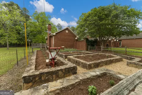 233 Sivell Rd 130 Leathea Dr, Lagrange, GA 30241 photo 21