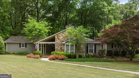 35 Saddle Mountain Rd SE, Rome, GA 30161