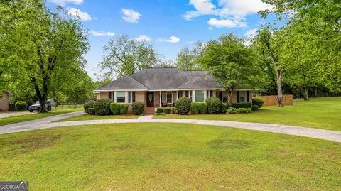 109 Maple Dr, Barnesville, GA 30204 photo 5