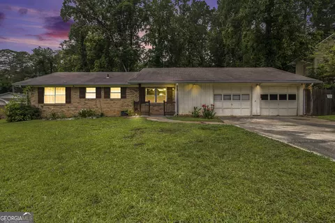 1239 Sharonton Dr, Stone Mountain, GA 30083