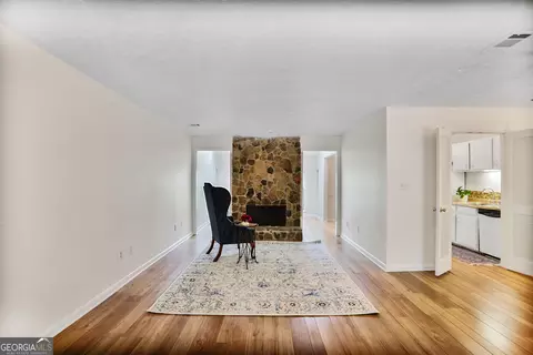 8740 Roswell Rd #9C, Sandy Springs, GA 30350