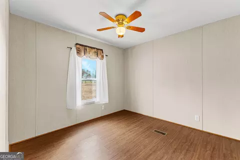 Bedroom - 2255 Etheridge Mill Rd, Griffin, GA 30224 photo 8 of 10