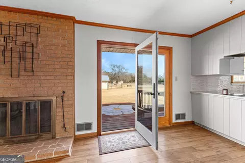 Entry Way - 2255 Etheridge Mill Rd, Griffin, GA 30224 photo 5 of 8
